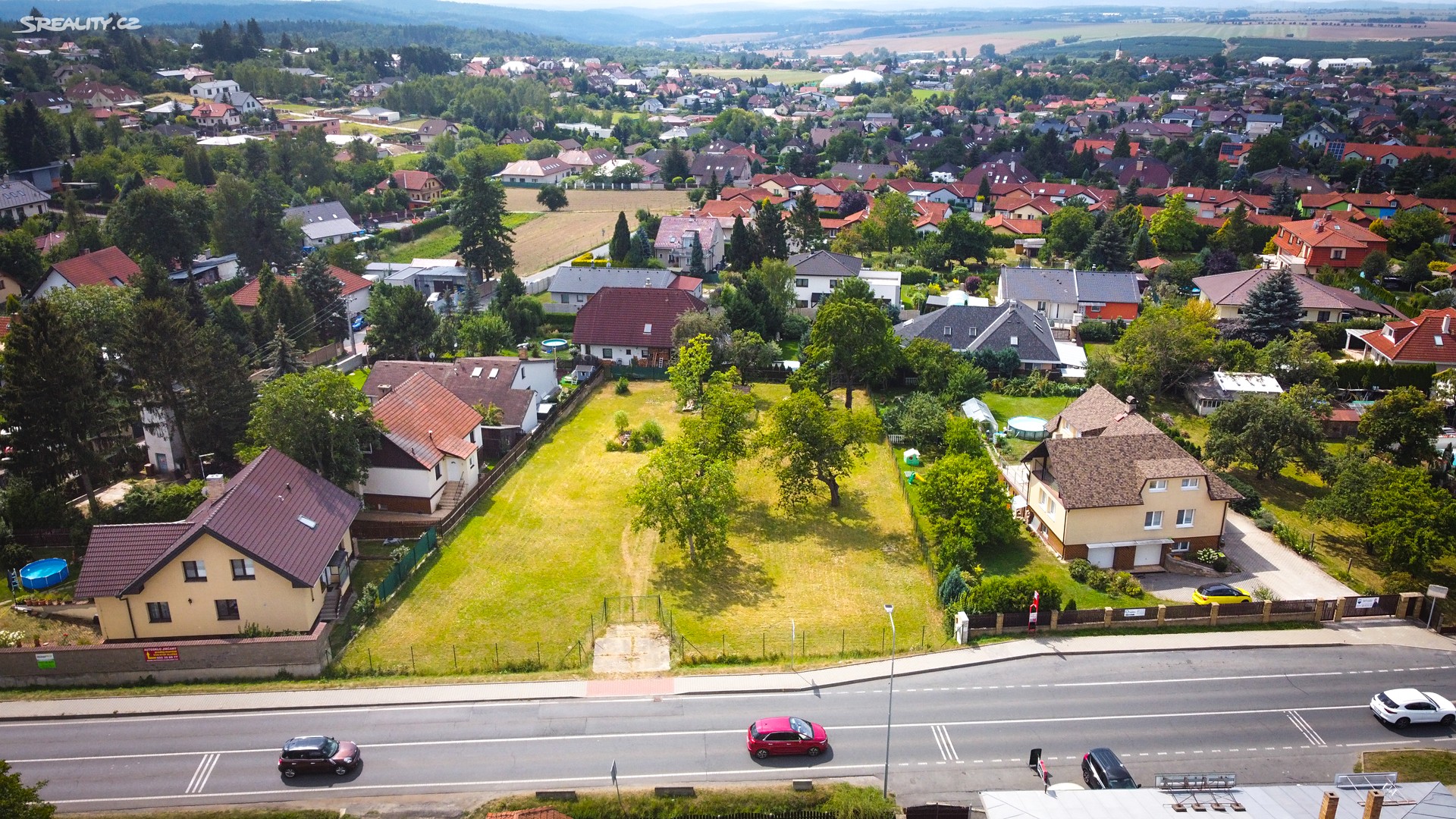 Prodej  stavebního pozemku 2 231 m², Dolnojirčanská, Jesenice - Horní Jirčany
