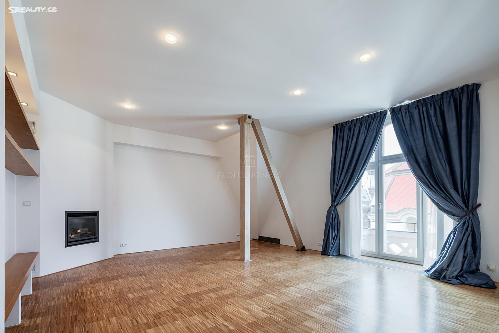 Pronájem bytu 5+1 220 m², Pařížská, Praha 1 - Staré Město