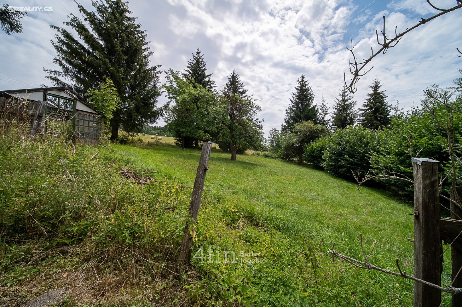 Prodej  chalupy 320 m², pozemek 2 790 m², Zdislava, okres Liberec