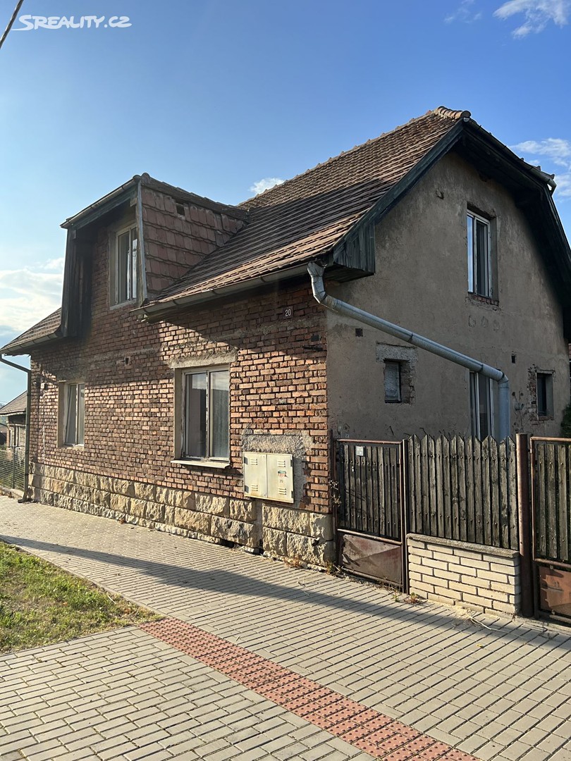 Prodej  rodinného domu 200 m², pozemek 898 m², Smidary - Loučná Hora, okres Hradec Králové