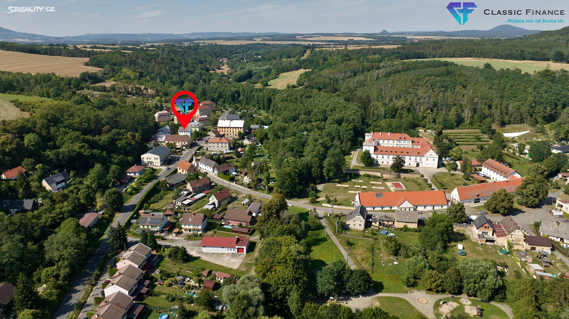 Prodej  rodinného domu 420 m², pozemek 1 000 m², Snědovice, okres Litoměřice