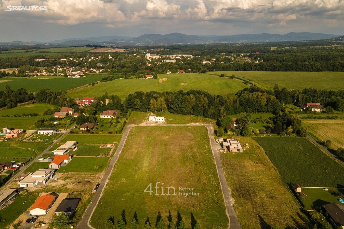 Prodej  stavebního pozemku 1 007 m², Horní Tošanovice, okres Frýdek-Místek