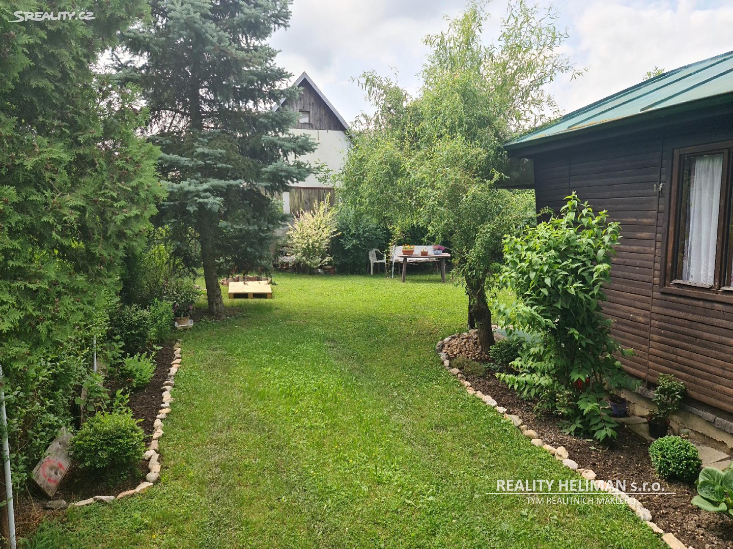 Prodej  zahrady 314 m², Slatiny, Praha 10 - Dubeč