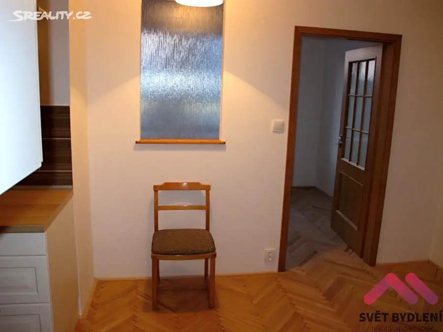 Pronájem bytu 2+1 49 m², Sokolovská, Praha 9 - Libeň
