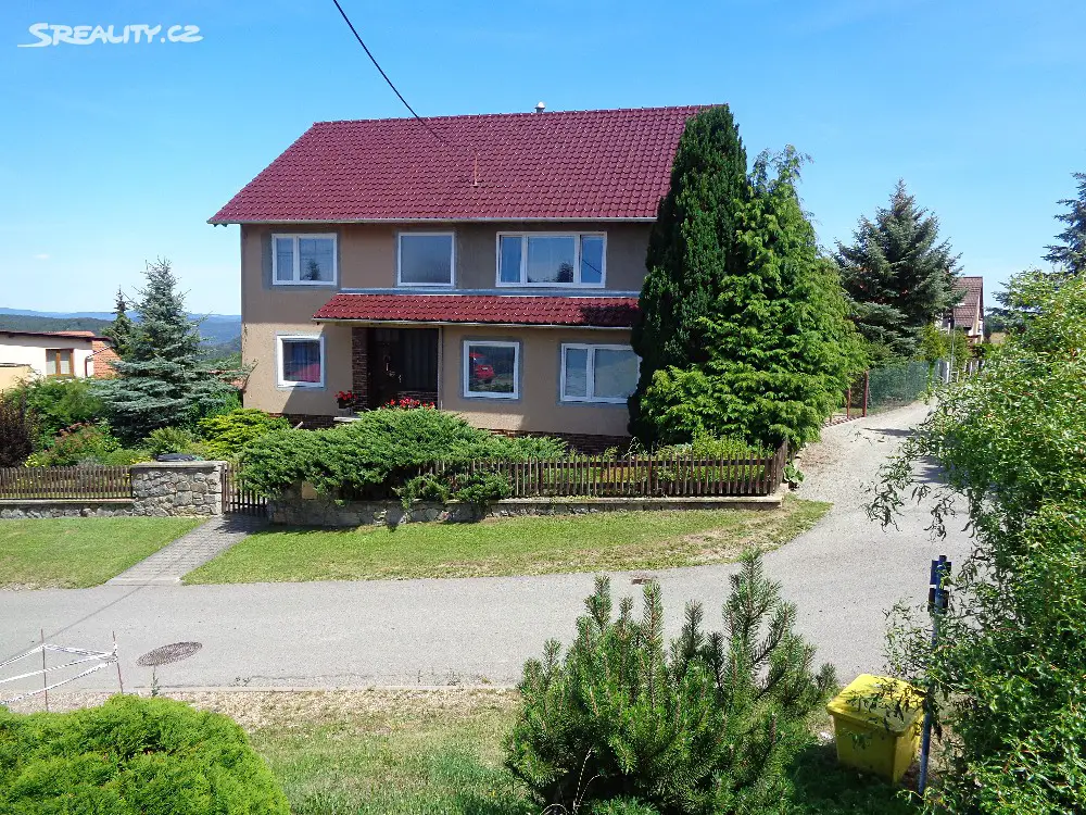 Prodej  rodinného domu 232 m², pozemek 682 m², Javůrek, okres Brno-venkov