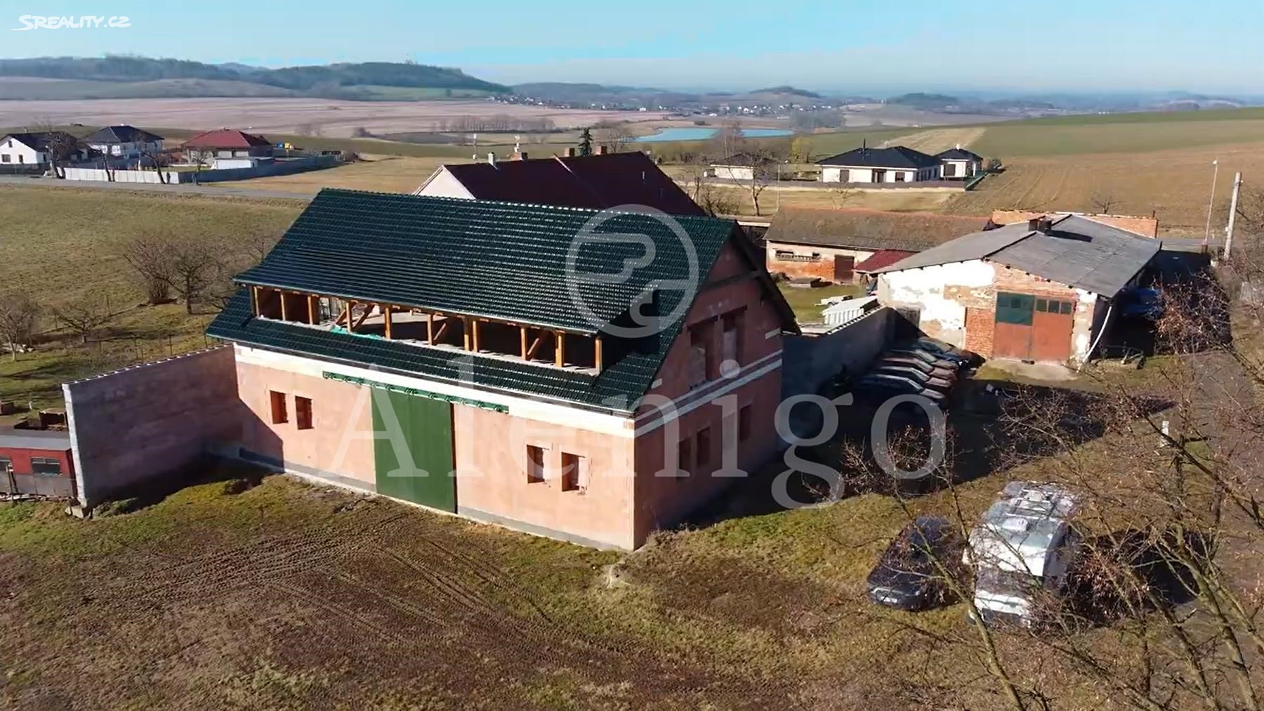 Prodej  rodinného domu 410 m², pozemek 2 558 m², Sedlčany - Sestrouň, okres Příbram