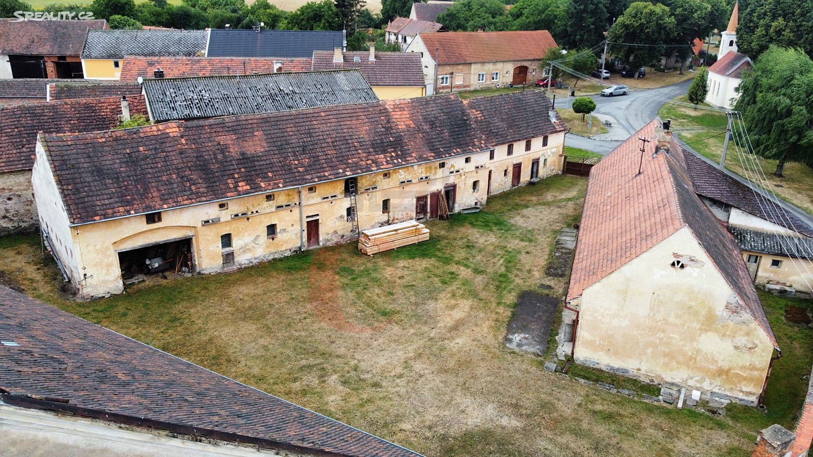 Prodej  zemědělské usedlosti 170 m², pozemek 2 017 m², Přehýšov - Radějovice, okres Plzeň-sever