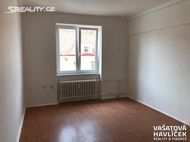 Pronájem bytu 2+kk 40 m², Okružní, Hradec Králové