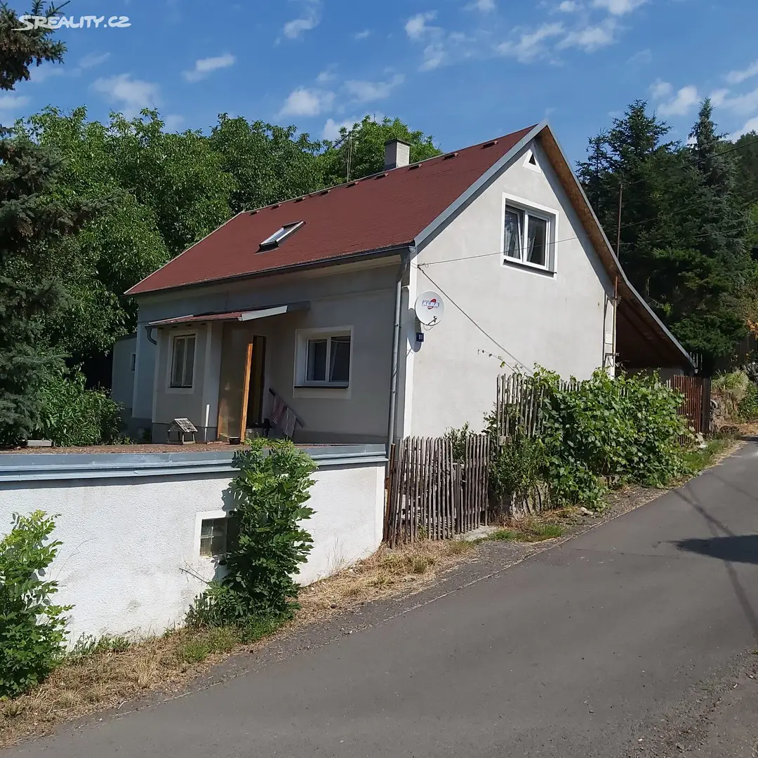 Prodej  rodinného domu 128 m², pozemek 3 478 m², Vojkovice - Jakubov, okres Karlovy Vary