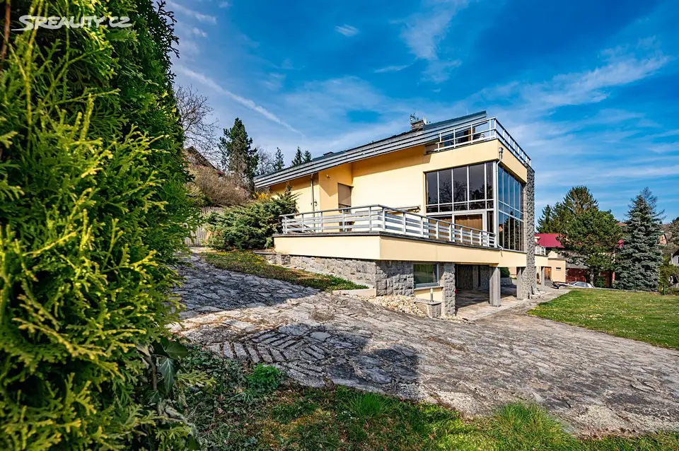 Prodej  vily 762 m², pozemek 3 278 m², V Úvozu, Hlásná Třebaň