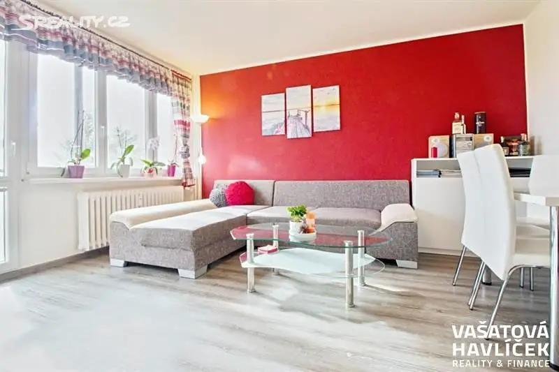 Pronájem bytu 3+1 60 m², Severní, Hradec Králové - Slezské Předměstí