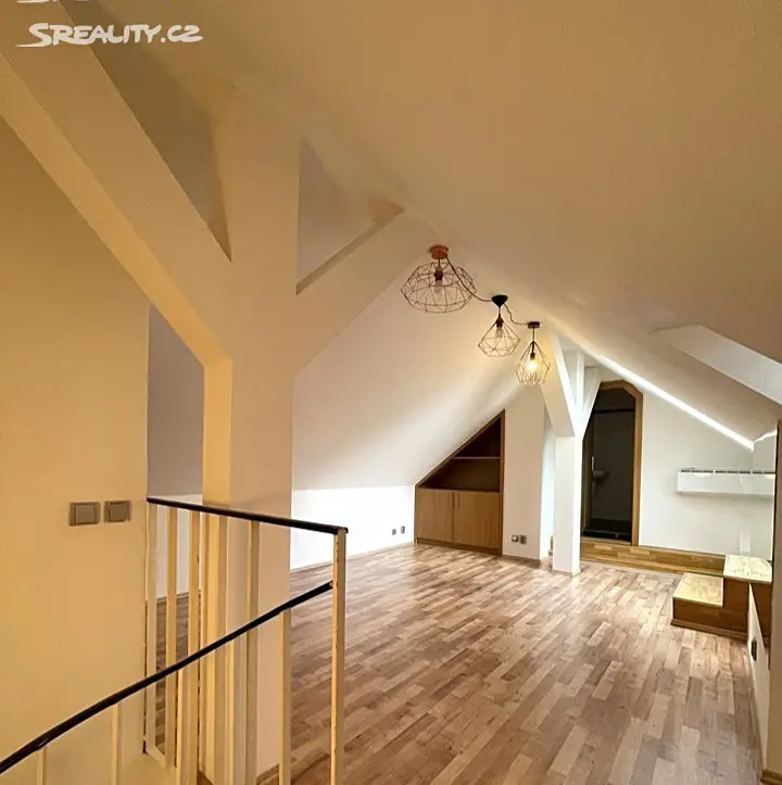 Pronájem bytu 3+kk 120 m² (Mezonet), Malá Štěpánská, Praha - Nové Město