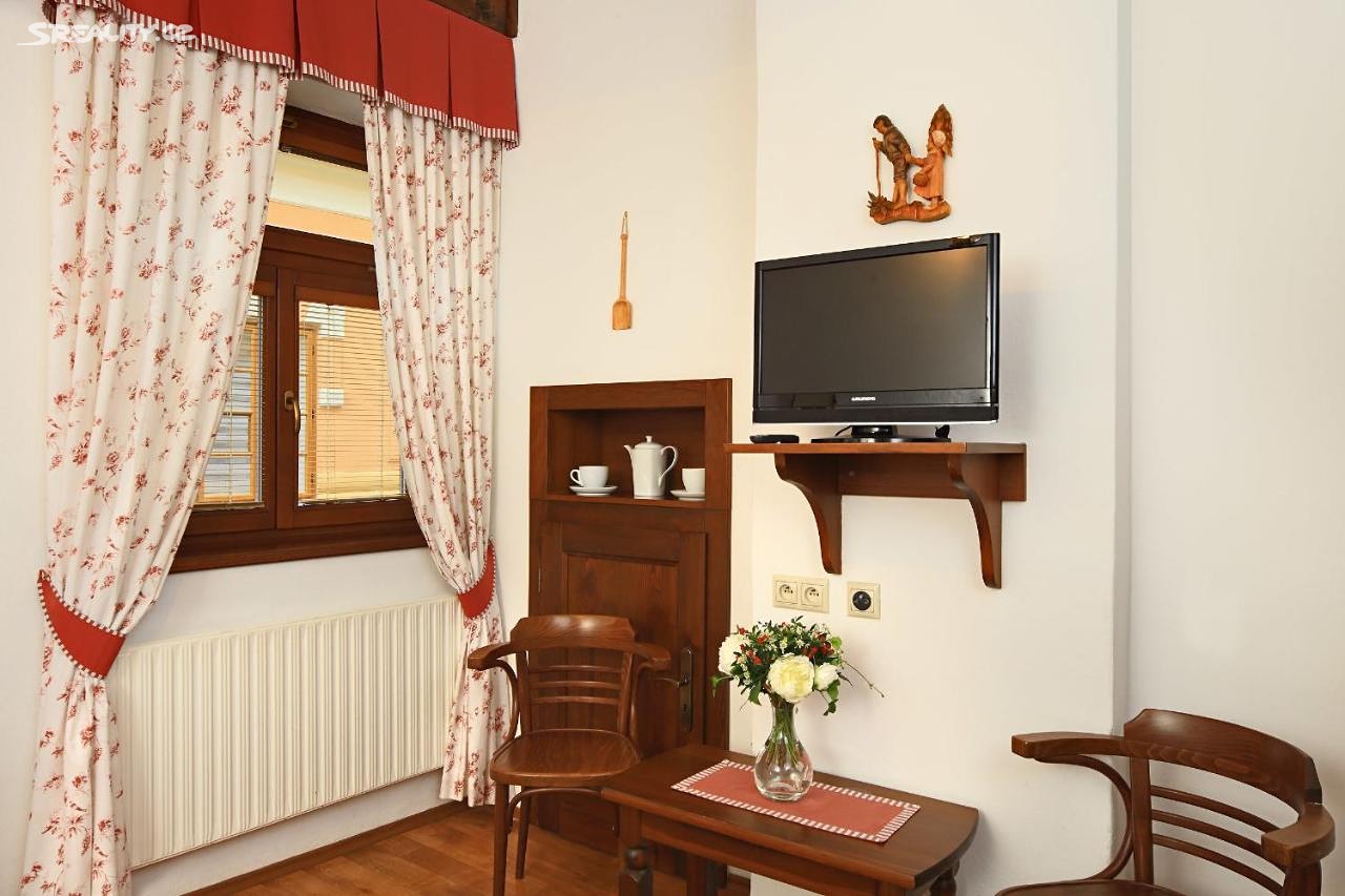 Prodej bytu 3+kk 48 m², Třeboň - Třeboň I, okres Jindřichův Hradec