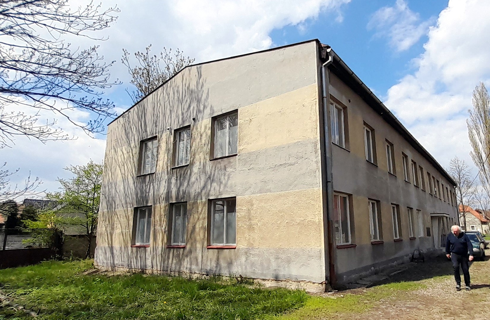 Prodej  vícegeneračního domu 900 m², pozemek 2 000 m², Lipno - Drahomyšl, okres Louny