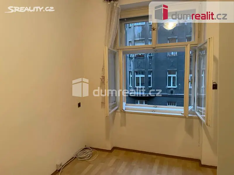 Pronájem bytu 1+1 45 m², Slovinská, Praha 10 - Vršovice