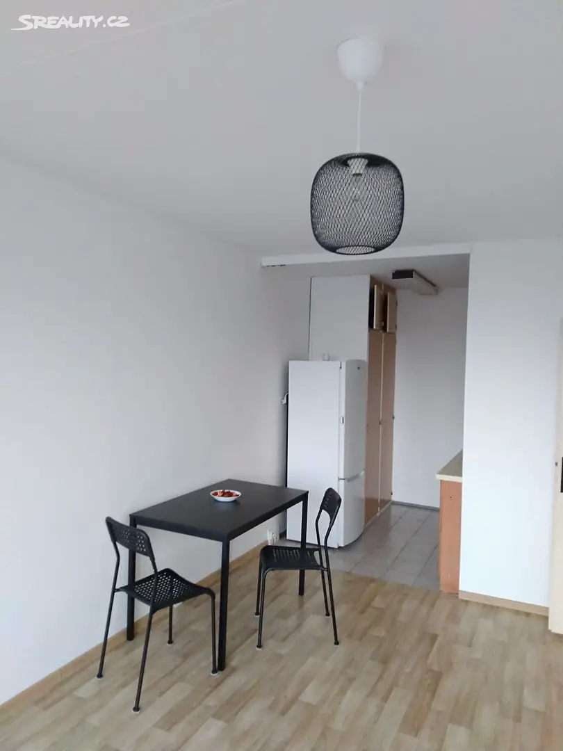 Pronájem bytu 2+kk 43 m², Praha 5