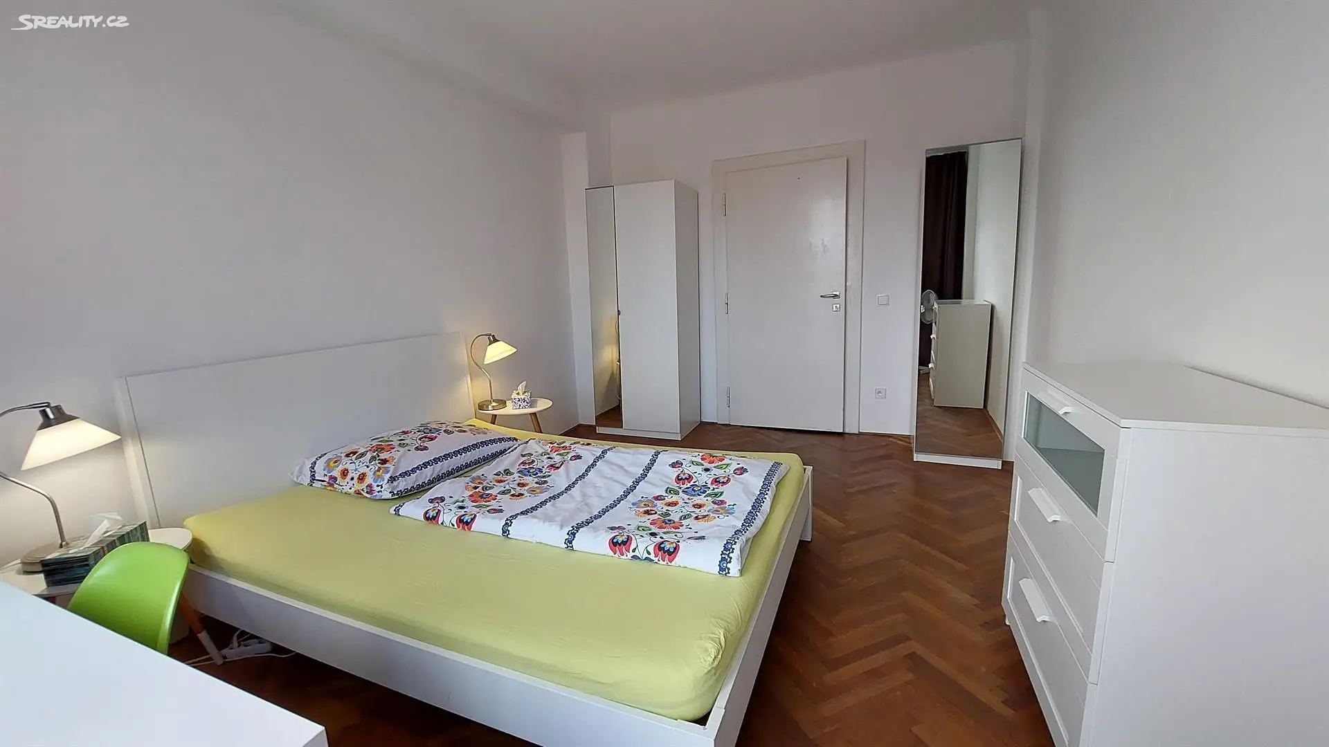 Pronájem bytu 6 pokojů a více 17 m², Anenská, Praha 1 - Staré Město