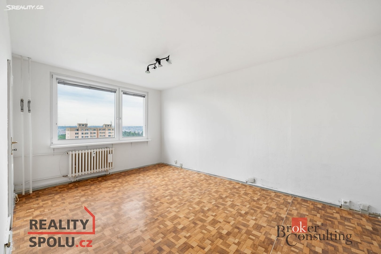 Prodej bytu 1+1 28 m², Krynická, Praha 8 - Troja