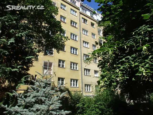 Prodej bytu 1+kk 28 m², U Křížku, Praha 4 - Nusle