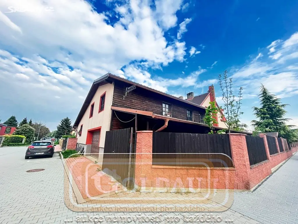 Prodej  rodinného domu 346 m², pozemek 1 225 m², Praha 9 - Koloděje