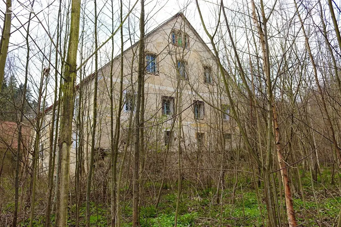 Prodej  rodinného domu 500 m², pozemek 21 037 m², Stráž nad Ohří - Smilov, okres Karlovy Vary