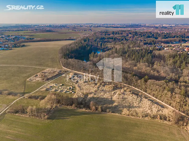 Prodej  stavebního pozemku 3 249 m², Školní, Jesenice - Osnice