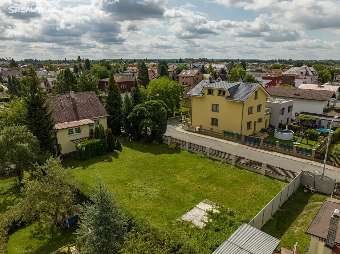 Prodej  stavebního pozemku 453 m², Budčická, Praha - Újezd nad Lesy