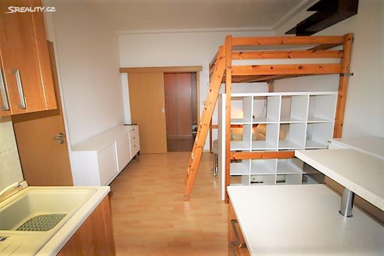 Pronájem bytu 1+kk 26 m², Heřmanova, Praha 7 - Holešovice