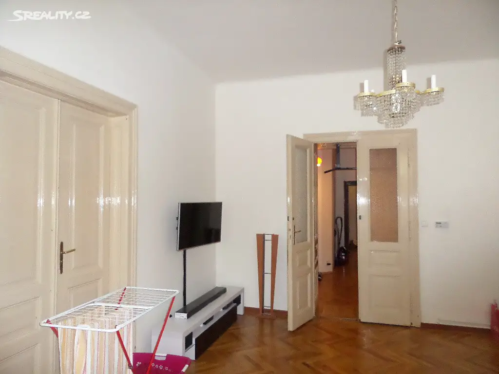 Pronájem bytu 2+1 100 m², Jiráskova, Brno - Veveří