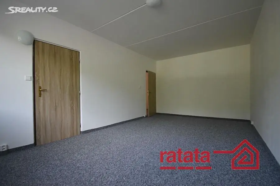 Pronájem bytu 2+1 60 m², Zahradní, Chomutov