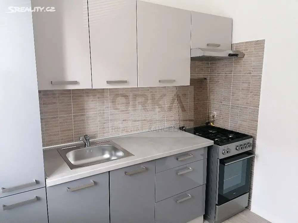 Pronájem bytu 2+1 44 m², Fischerova, Olomouc - Nové Sady