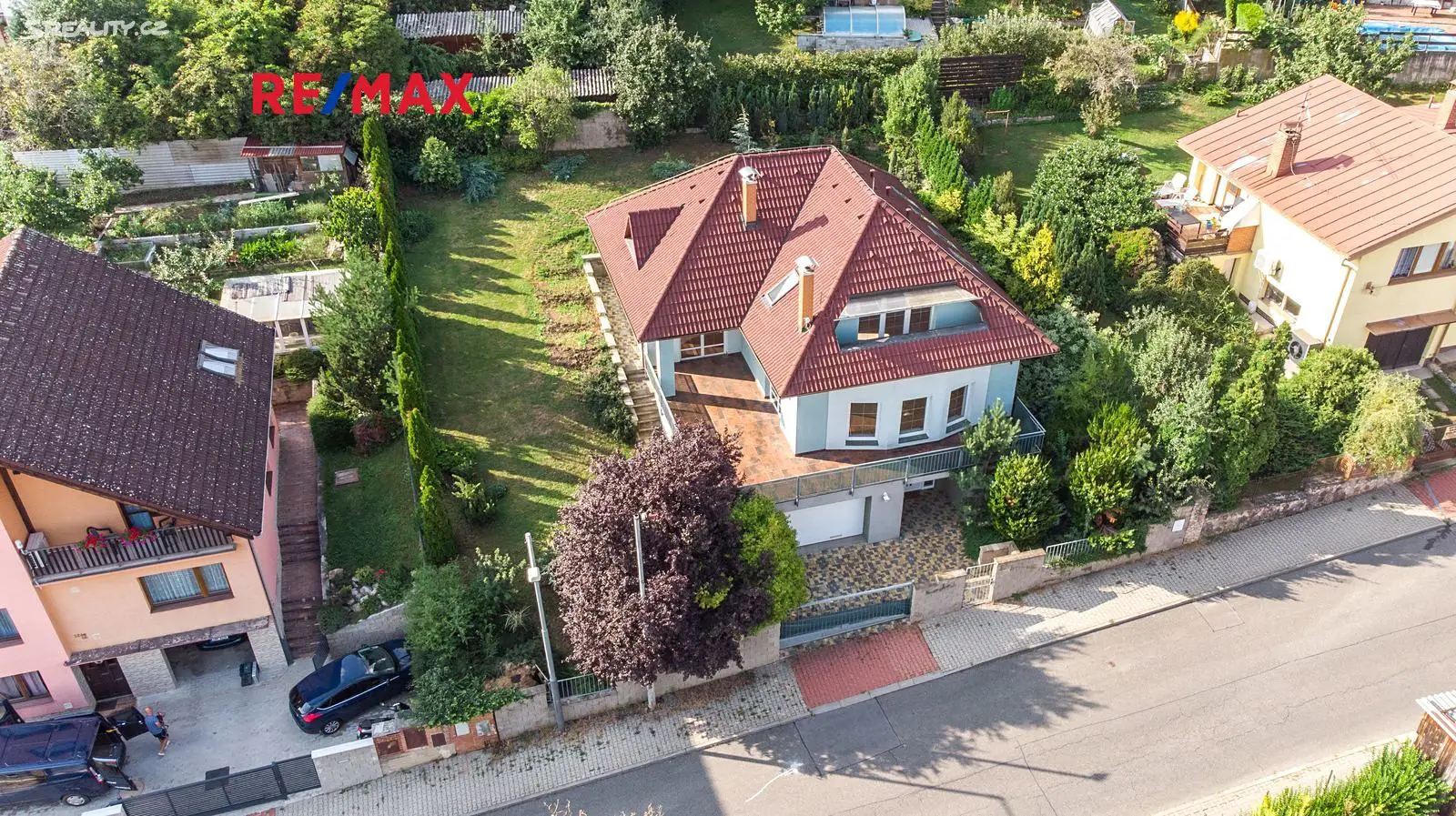 Pronájem  rodinného domu 384 m², pozemek 690 m², Strážovská, Praha 5 - Radotín
