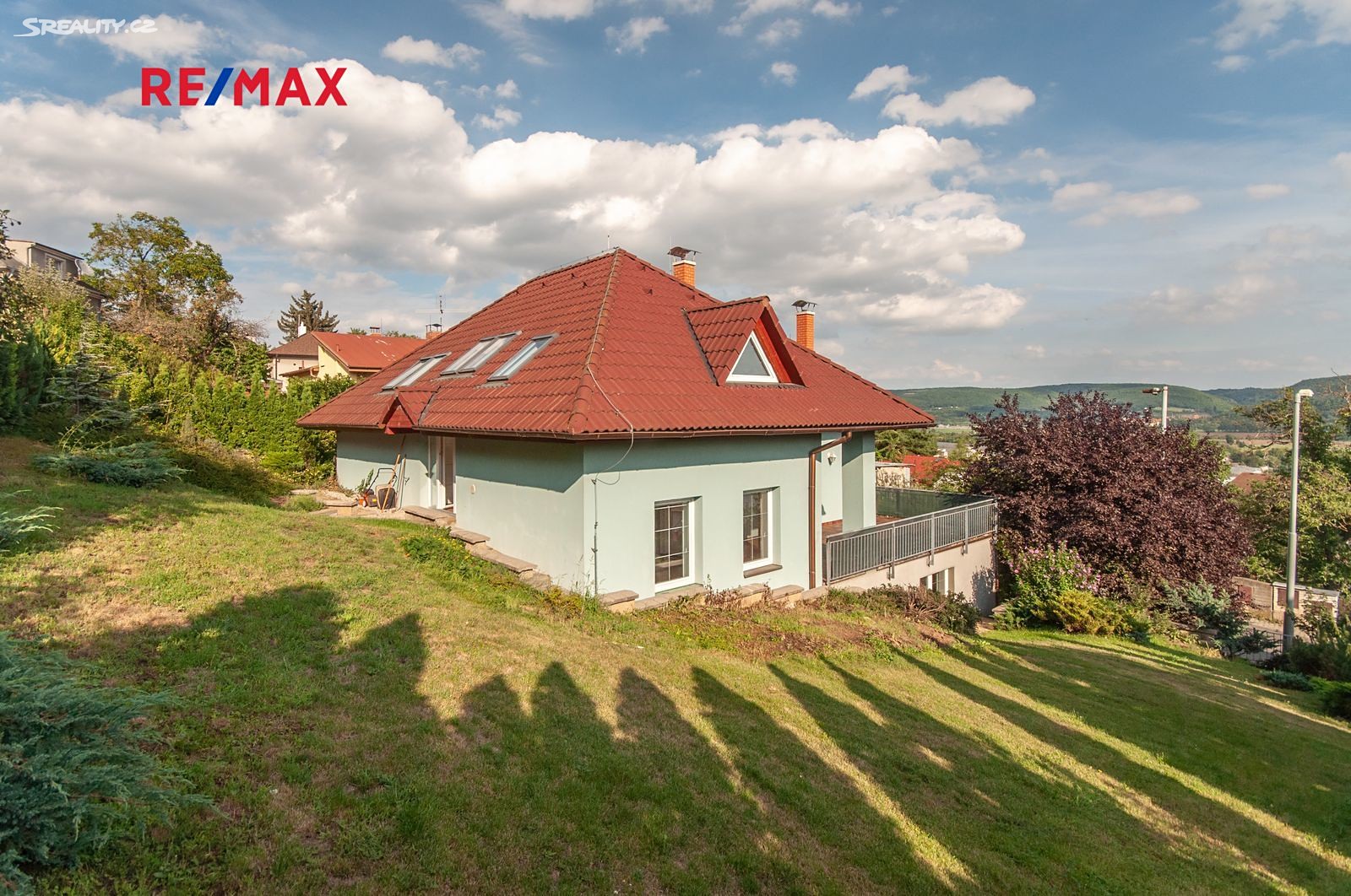 Pronájem  rodinného domu 384 m², pozemek 690 m², Strážovská, Praha 5 - Radotín