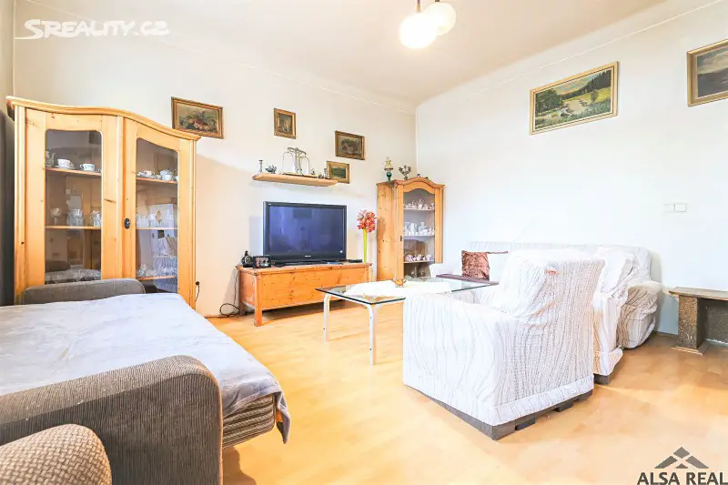 Prodej  rodinného domu 265 m², pozemek 1 885 m², Podbořany - Buškovice, okres Louny