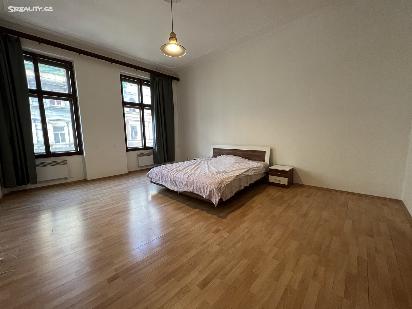 Pronájem bytu 1+1 42 m², Seifertova, Praha - Žižkov