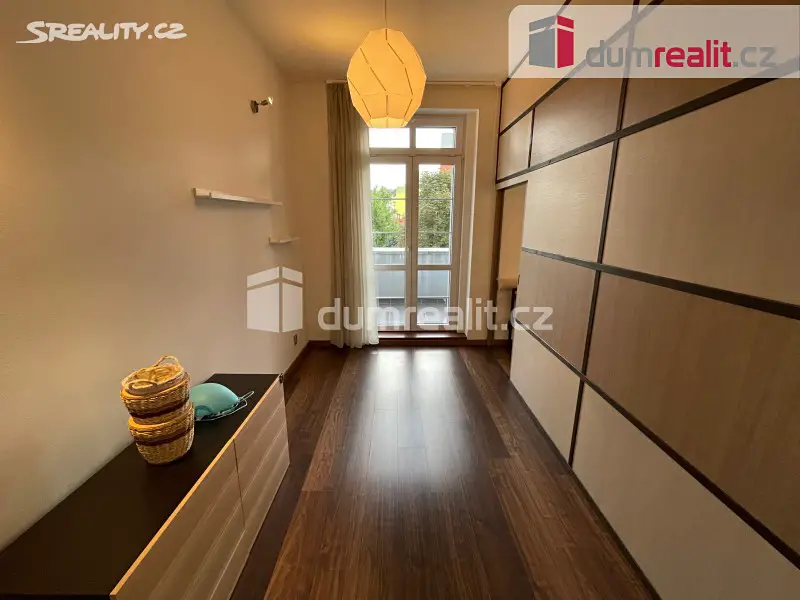 Pronájem bytu 3+kk 105 m², U Plynárny, Praha 4 - Michle