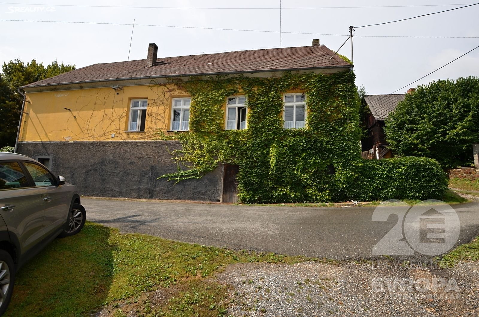 Prodej  rodinného domu 191 m², pozemek 286 m², Nižbor - Žloukovice, okres Beroun
