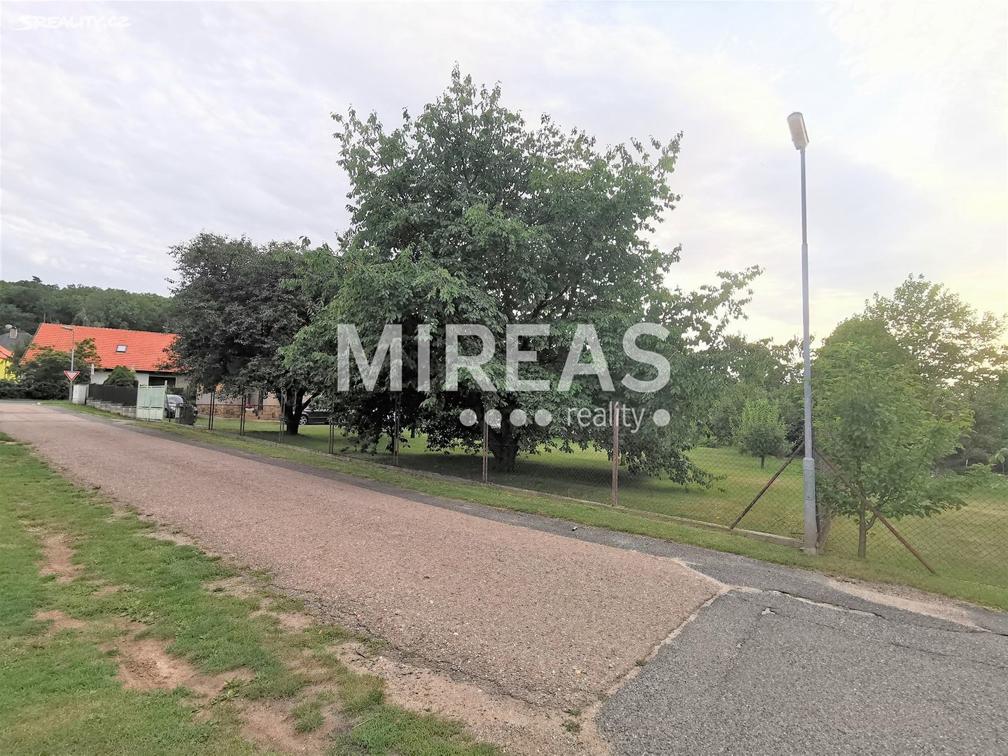 Prodej  stavebního pozemku 528 m², Kounice, okres Nymburk