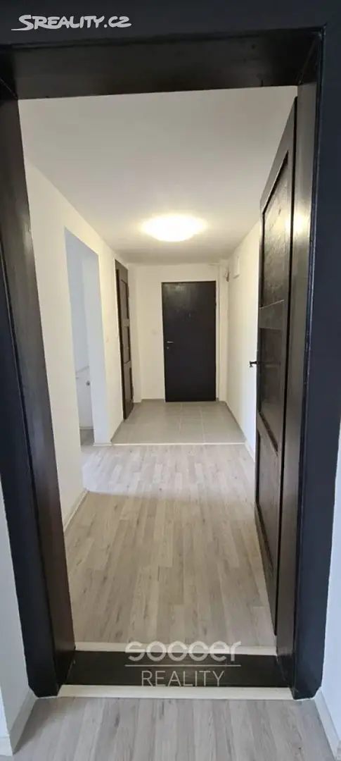 Pronájem bytu 1+1 41 m², Zenklova, Praha 8 - Libeň