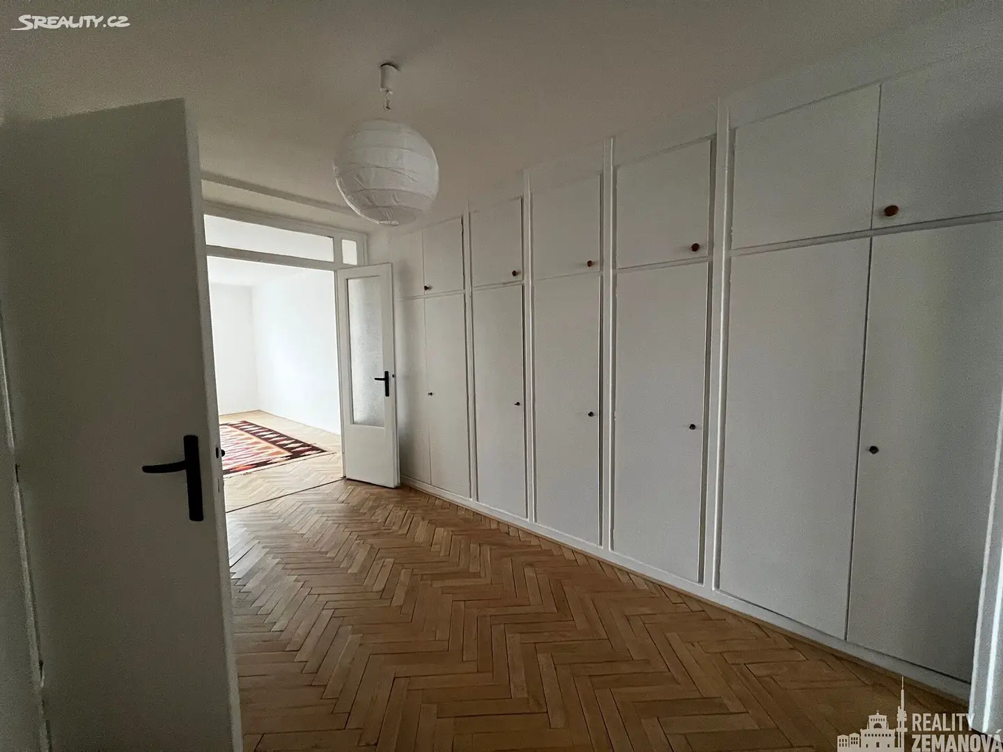 Pronájem bytu 2+1 82 m², náměstí Jiřího z Lobkovic, Praha 3 - Vinohrady