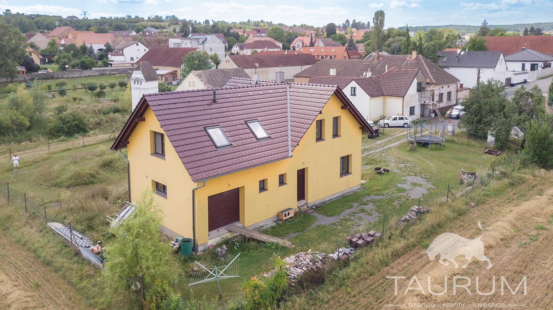 Prodej  rodinného domu 182 m², pozemek 1 332 m², Karlštejnská, Chýnice