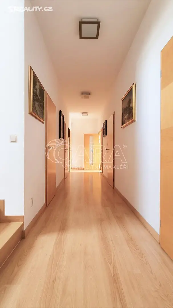 Prodej  rodinného domu 341 m², pozemek 1 184 m², Praha 4 - Libuš