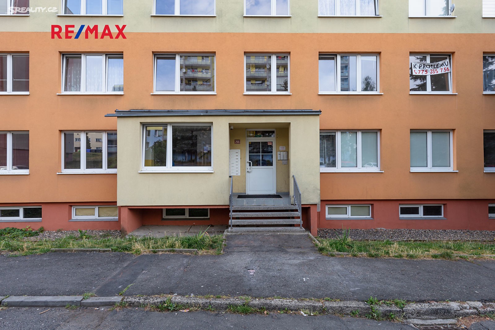 Prodej bytu 2+kk 33 m², Přátelství, Litvínov - Hamr
