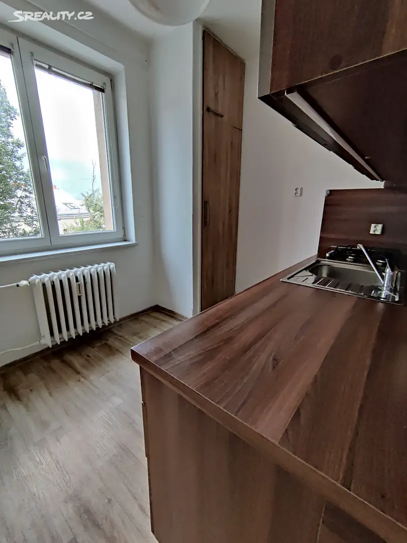 Prodej bytu 3+1 64 m², Krnovská, Opava - Předměstí