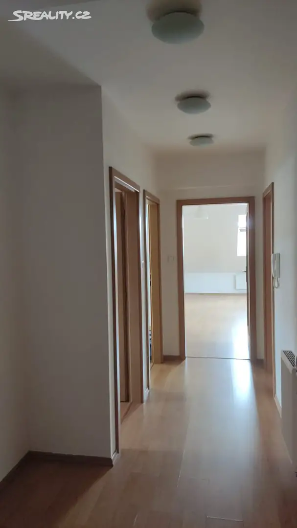 Pronájem bytu 3+kk 104 m² (Podkrovní), Plzeňská, Králův Dvůr