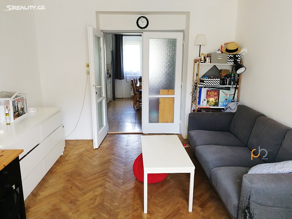 Pronájem bytu 2+1 56 m², Ve struhách, Praha 6 - Bubeneč