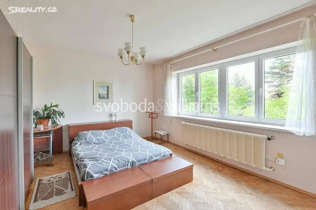 Prodej  rodinného domu 260 m², pozemek 615 m², Mezilesní, Praha 4 - Lhotka