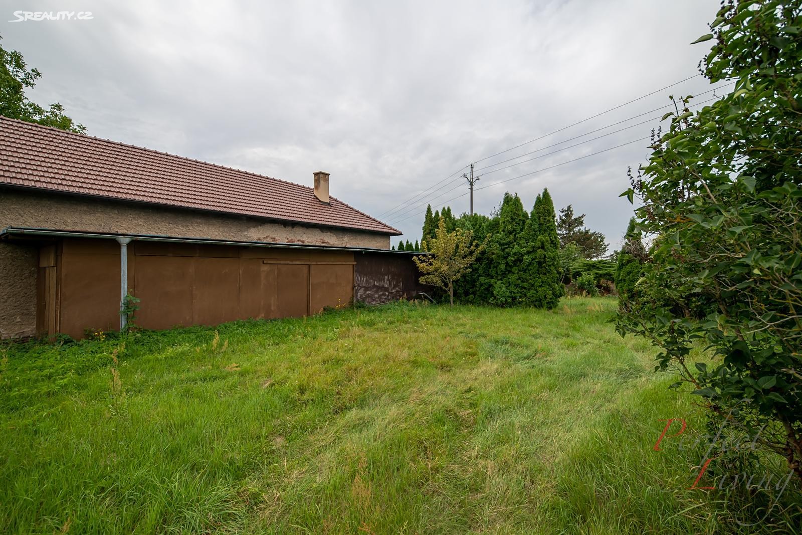 Prodej  stavebního pozemku 817 m², Oseček, okres Nymburk