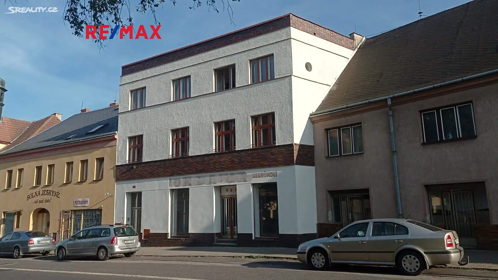 Pronájem bytu 1+1 31 m², Husovo náměstí, Chabařovice