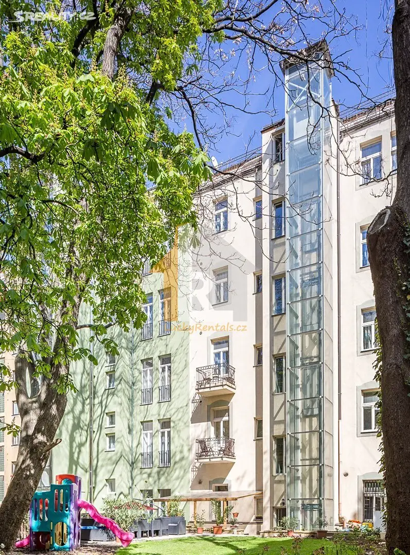 Pronájem bytu 1+kk 35 m², Legerova, Praha 2 - Nové Město
